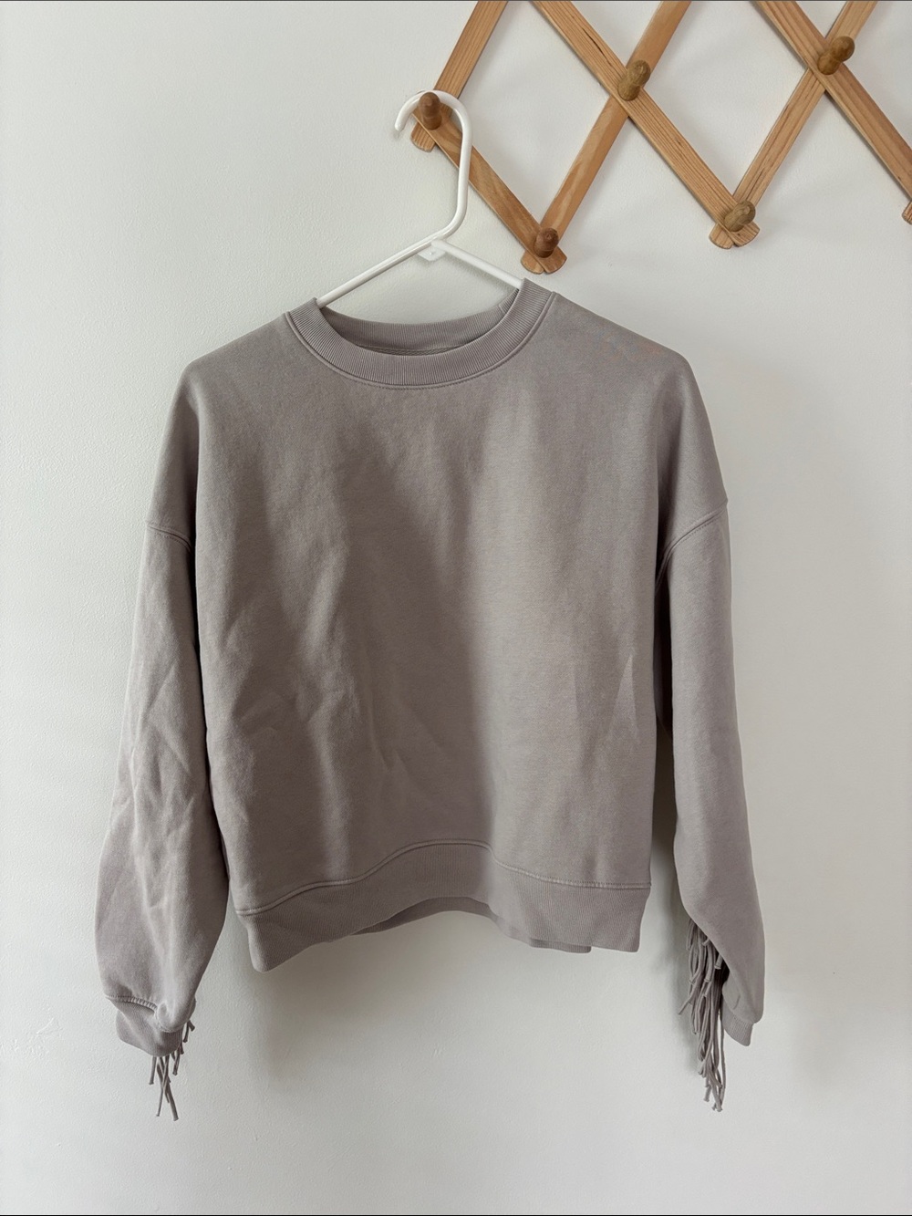 Women's GAP Taupe Crewneck Sweatshirt with Fringe Sleeves